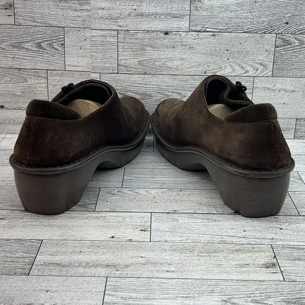 Naot shoes womens
